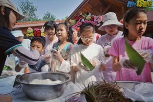 ?我太帅咯！单场12次过人，网友调侃本场的桑乔